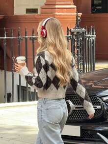 Autumn/Winter Women's Versatile Retro Argyle Single-Breasted Short Knit Cardigan, Round Neck Slim Fit Preppy Casual Sweater Jacket - Black and White Diamond Pattern - View 5
