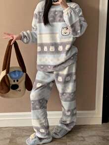 2pcs/Set Women's Autumn/Winter Cartoon Bear Print Flannel Loungewear, Loose Long Sleeve Pajama Set, Can Be Worn Outdoors - Purple - View 7