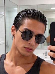 1 Pair Men's Retro Style Geometric Pattern Sunglasses, Fusion Of Classic Design And Modern Aesthetic, Suitable For Vacation, Party, Daily Wear, Fits All Face Shapes. - 1pc Black Frame Gray Film - View 4