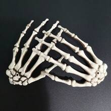 1pc Halloween Skeleton Palm, Suitable For Costume Party, Role Play Decoration, Strap-On Wings, Holiday Costume Prop (Random Color/Style) - Multiple Styles - View 4