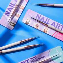 Essence Nail Art Brushes - Baby Blue - View 5