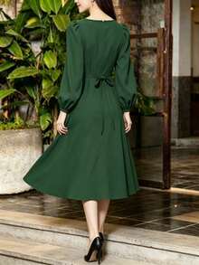Women's Elegant Green Notched Neck Midi Dress With Long Sleeves A-Line Silhouette Vintage Modest Style For Everyday Wear - Green - View 2