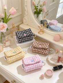 1pc Sweet Plaid Earphone Storage Pouch Heart Quilted Lipstick Bag Lightweight Earbud Holder Bag With Key Ring Portable Mini Coin Purse & Earbud Case - Multicolor - View 4