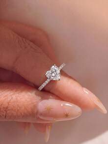 1pc 2-5 Carat Heart-Shaped Cubic Zirconia Ring, Elegant And Charming Material, Women's Ring, Suitable For Balls, Parties And Other Occasions, Exquisite Jewelry - Silver - View 4