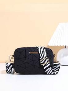 1pc Women's Geometric Rhombus Print Camera Bag, Zebra Stripe Wide Strap Crossbody Small Bag, Casual Versatile Lightweight Shoulder Bag - M1705 - View 3