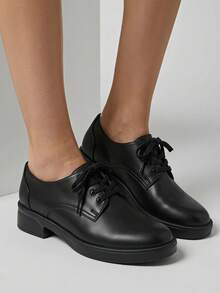 Women Oxfords Shoes - Black - View 4