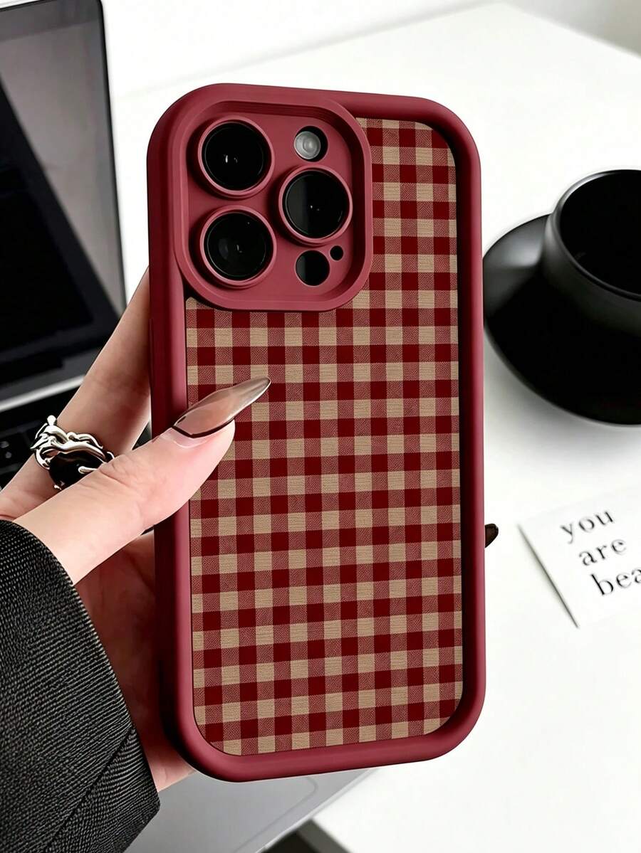 1pc Christmas Element Vintage Red & Brown Plaid Pattern TPU Full Coverage Phone Case, Compatible With IPhone 18/18 Pro/18 Pro Max/17/17 Pro/17 Pro Max/11/12/13/14/15/16/17/Air/Pro/Pro Max/Plus, Anti-Drop, Anti-Scratch Protection Design, Comfortable Grip, Perfect Gift For Men, Women Or Family Members On Easter, Birthday/Valentine's Day - Burgundy - View 1