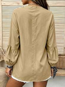 Blus Kasual Lengan Panjang Kancing Depan Ukuran Besar untuk Wanita, Model Longgar dengan Leher V - Mocha Brown - View 2