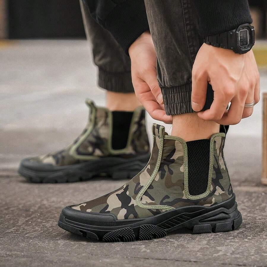 Men's Mid-Calf Elastic Cuff Flat Sole Fashion Camouflage Boots Comfortable Non-Slip Wear-Resistant - Green - View 1