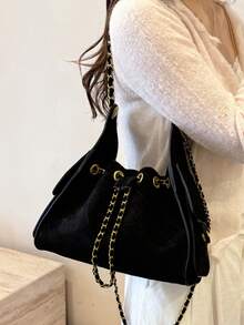 Large Capacity Shoulder Bag With Drawstring Closure, Vintage Distressed Matte Tote Bag For Women, Suitable For Daily Commute, Shopping And Dating, Metal Chain Strap For Shoulder Or Crossbody Wear, Retro Underarm Bag, Large Capacity Women's Bag, Versatile Commuter Bag With Atmospheric Style - Black - View 2