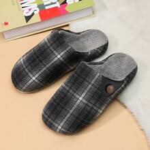 Sandal Rumah Gaya Inggris Musim Dingin Anti Selip Hangat untuk Dalam Ruangan, Lembut dan Nyaman, Motif Kotak-kotak Minimalis dengan Dekorasi Kancing, Lapisan Dalam Mewah, Sol Tipis, Model Slip-On, Sandal Tertutup - Dark Grey - View 2