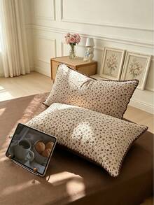 Shell Triangle Lace Duvet Cover 4-Piece Set, Soft And Comfortable Bedroom Bedding, Lace Design With Cute Floral Pattern, Breathable And Soft All-Season Bedding Set, Includes 1 Duvet Cover, 1 Bed Sheet, 2 Pillowcases, No Filling, Suitable For Bedroom, Dorm, Home, Multiple Size Options - Brown and White - View 7