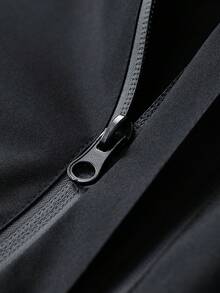 Jaket Pria Hitam Berkerudung dengan Kantong Resleting dan Tali Serut di Tudung, Pakaian Luar Kasual Gaya Streetwear - Hitam - View 7