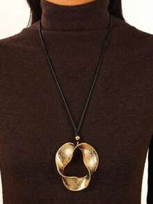 1pc Exaggerated Textured Hollow Gold Pendant Long Necklace, Artistic Style Black Cord Sweater Chain, Autumn/Winter Women's Atmospheric Outfit Accessory - Yellow Gold - View 1