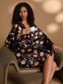 1pc Women's Black Daisy Floral Print Lace Trim V-Neck Loose Satin Robe Loungewear Sleepwear - Black - View 4