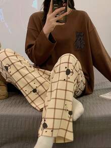 2pcs/Set Women's Pajamas Loungewear Set, Cute Childlike Pullover Round Neck Dark Bear Long Sleeve Cropped Pants Comfortable Home Style - Brown - View 5