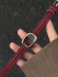 Women's Vintage-Style Red Quartz Watch With A Rounded-Square Case Adjustable PU Strap And Roman Numeral Markers Suitable For Daily Wear And The Office - Red - View 3