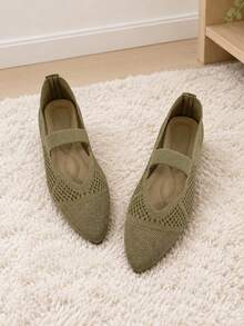 Women Pointed Toe Mary Jane Flats With Elastic Strap - Green - View 2