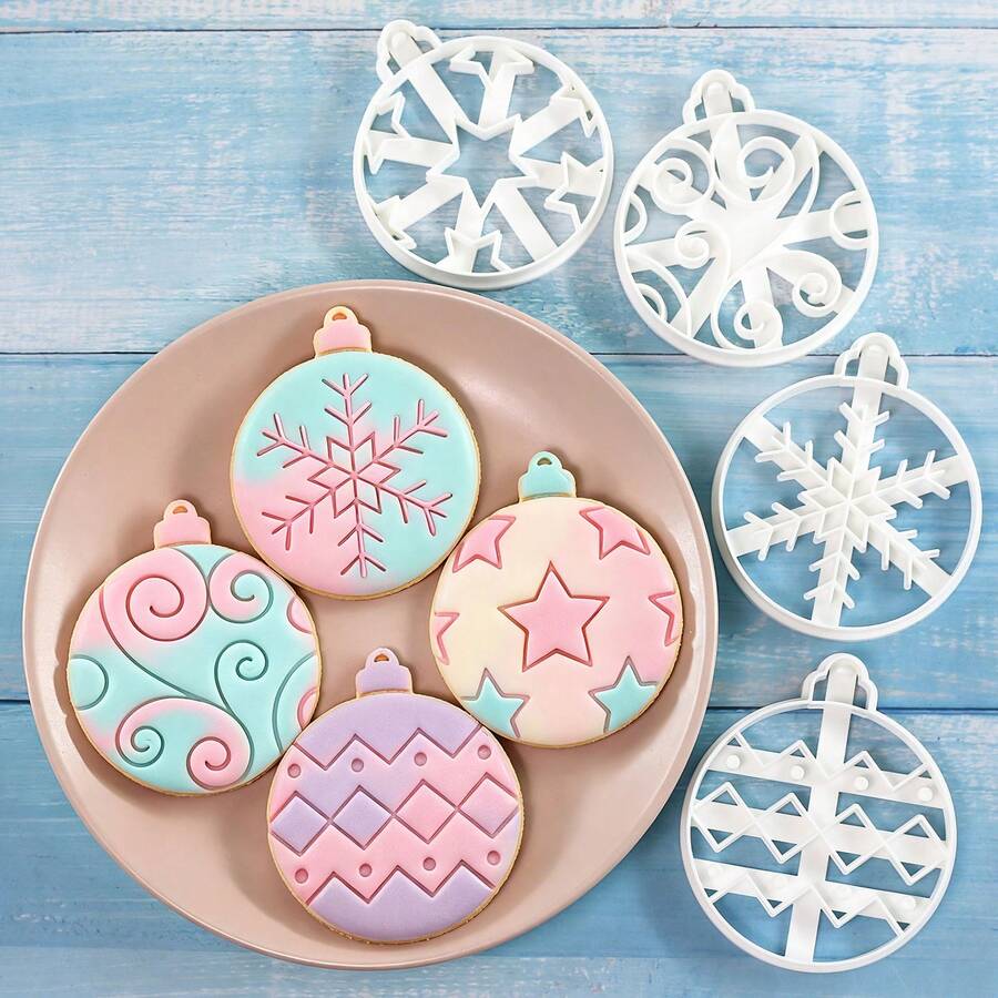 MIANXIAOXIN 1 Pc/4 Pcs Christmas Bauble Cookie Stamp Cutter Set, Snowflake Star Ornament Baking Mold