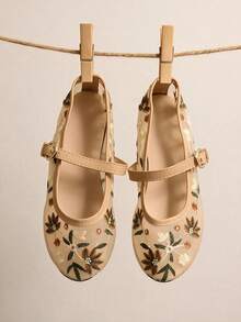 Women's Plus Size Mesh Floral Embroidered Flat Ballet Shoes, Vintage Style, Summer Black Cross Elastic Strap - Beige - View 1