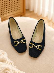 Sepatu Flat Slip-On Wanita Ujung Persegi dengan Hiasan Gesper Horsebit - Hitam - View 6