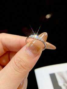 1 buah Cincin Moissanite, Desain Lima Batu yang Elegan, Cocok untuk Pesta dan Pemakaian Sehari-hari Wanita - Cincin Moissanite lima berlian 0,1 karat - View 4