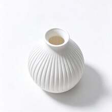 3D Printed Striped Round Vase, Unique Vertical Ribbed Design, Practical Minimalist Desktop Vase Decor, Holiday Gift Choice, Creative Flower Pot Decorative Vase, Designed For Home Decor Enthusiasts, Living Room Bedroom Office Desktop Home Ornament - Ribbed Vase - View 6