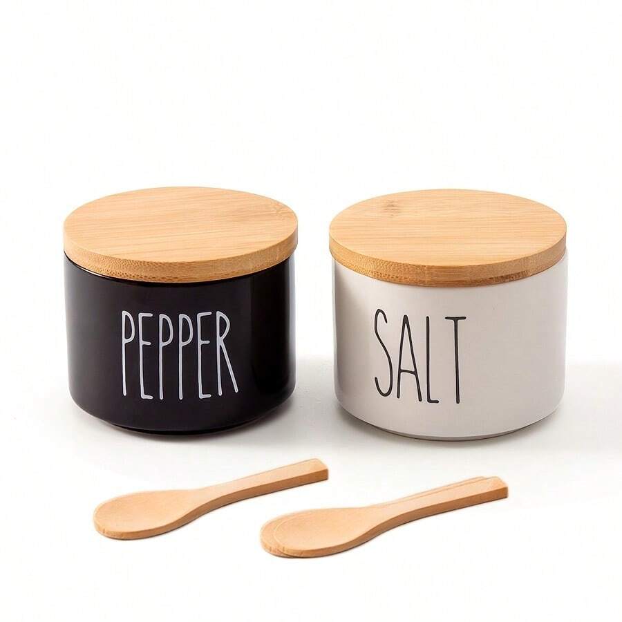 Cuencos de Sal y Pimienta de Cerámica. Bodega de Sal con Tapa Doble Soporte. Juego de Contenedores de Sal Apilables en Blanco y . Conservador de Sal, Cuenco para Pimienta, 2 Tapas de Madera Herméticas. Plato para Picar la Sal - 2 Pimenteros + 2 Cucharas - Ver 1