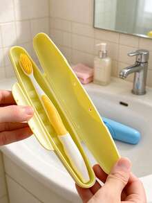 [Travel Storage Accessory] Cute Teeth Holding Toothbrush Pattern Toothbrush Storage Box,Portable Travel Toothbrush Case With Solid Color Sealed Lid, Toothbrush Holder, Travel Storage Accessory, Suitable For Home And Travel ﻿ - Multicolor - View 3