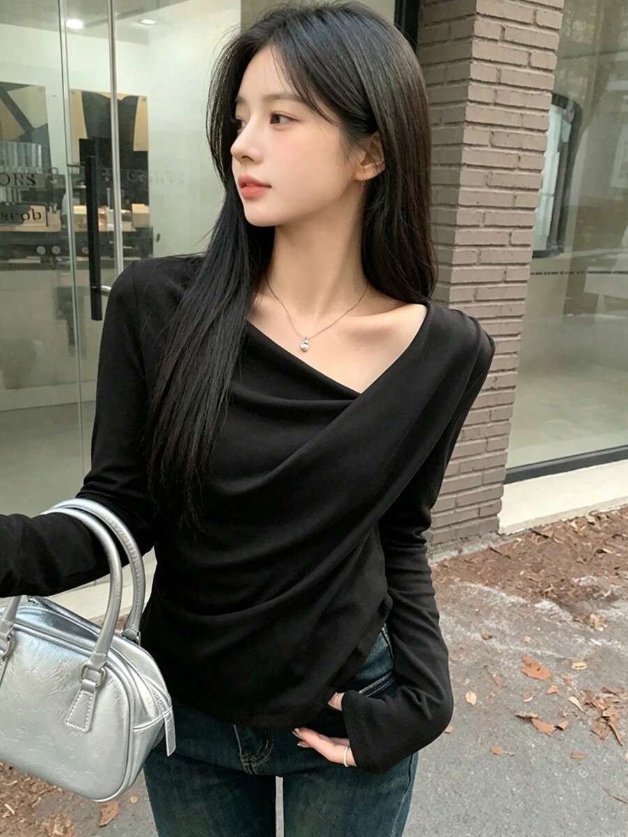 Korean Style Soft Cashmere Long Sleeve T-Shirt For Women, Asymmetrical Twist Pleated Design, Slimming, Autumn Casual Black Spring - Black - View 1