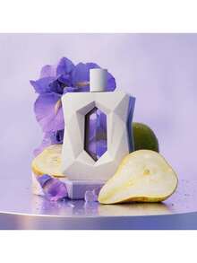 Ariana Grande God Is A Woman 50ml EDP Spray - Fruity & Citrus - View 3