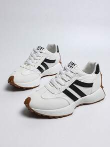Sepatu Sneakers Bertali Platform Retro Blok Warna dengan Garis Samping Kontras - Krem - View 5
