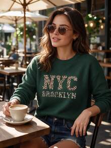 Plus Size Women's Vintage New York Brooklyn Leopard Print Crew Neck Long Sleeve Faux Sweater, Casual Pullover Top, Women's Autumn Clothing, Women's Winter Clothing, Suitable For Daily Wear And Parties - Green - View 3