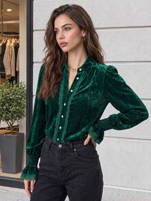 Plus Size Women's Elegant Velvet Blouse, French Vintage Lace Trim Bell Sleeve, Solid Color Front Button Lace Patchwork Long Sleeve Top, Suitable For Office - Green - View 5