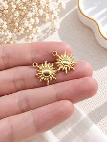 5pcs Fashion Versatile 18K Gold Plated Stainless Steel Sun Pendant Set, Sun Moon Star Vacation Valentine's Day Necklace Bracelet Pendant Charm DIY Jewelry Accessories - Yellow Gold - View 5