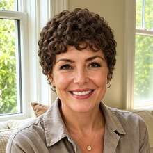 Layered Short Loose Curly Pixie Cut Human Hair Wig For Women Brown Colored Human Hair Wig With Bangs Remy Peruvian Human Hair Wig Elastic Net Full Machine Made Holiday Wear Party Wear Music Festival - S4 - View 1