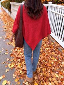 女款優雅休閒 Y2K 針織披肩毛衣，紅色不對稱下擺斗篷套頭衫，寬鬆蝙蝠袖造型，秋冬款 - 中國紅 - 查看 4