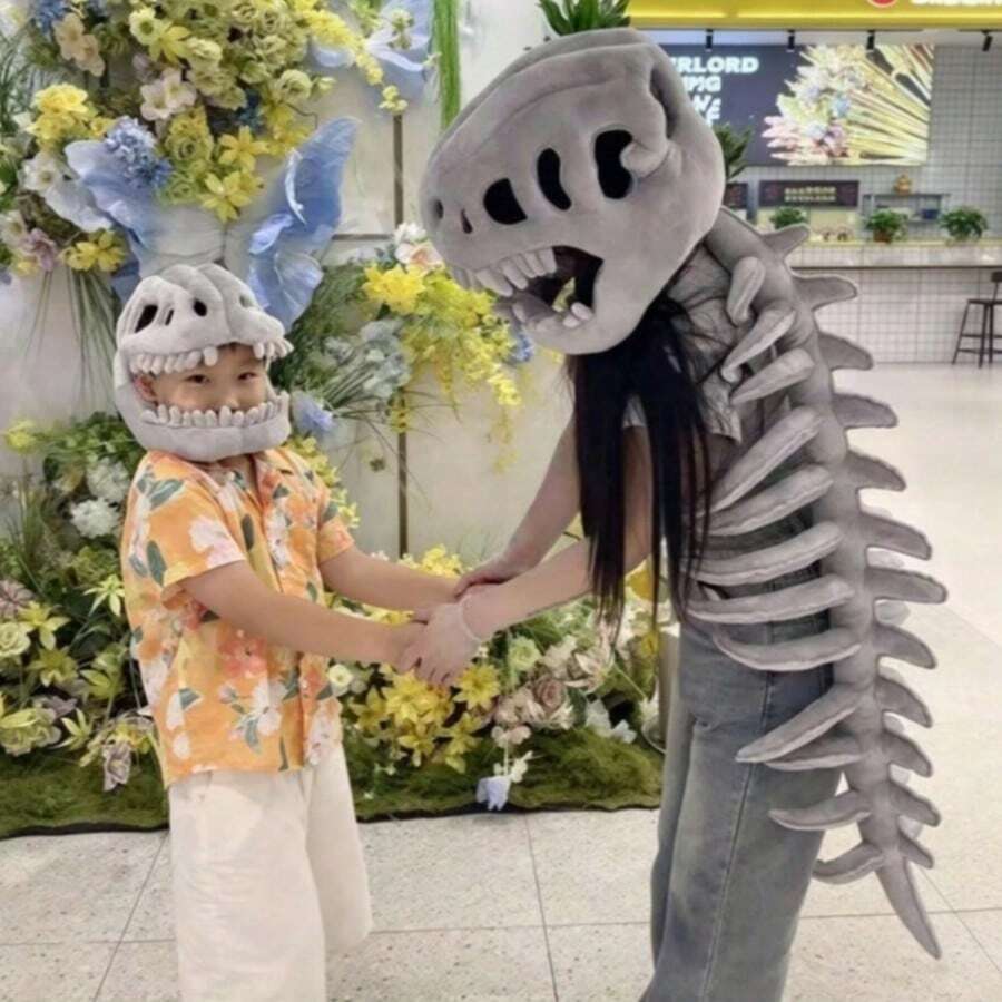 1件恐龍骨架頭毛絨玩偶帽子，同款骨骼玩偶造型，送女友的趣味生日禮物