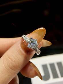 1 buah Cincin Moissanite, Cincin Daun Maple 1CT Elegan dengan 6 Cakar, Cocok untuk Pertunangan dan Pemakaian Sehari-hari Wanita - Perak - View 4