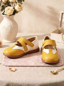 1 Pair White & Yellow Colorblock Patchwork PU Material Round Toe Low-Top Hook & Loop Flat Retro Mary Jane Shoes For Girls, Suitable For Daily Wear And Pastoral Style Outfits - Yellow - View 3