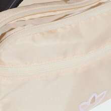 Tas Selempang Adidas Originals PREMIUM ESSENTIALS Warna Polos dengan Logo dan Resleting, Ukuran Reguler, Wanita, Putih - Krem - View 5