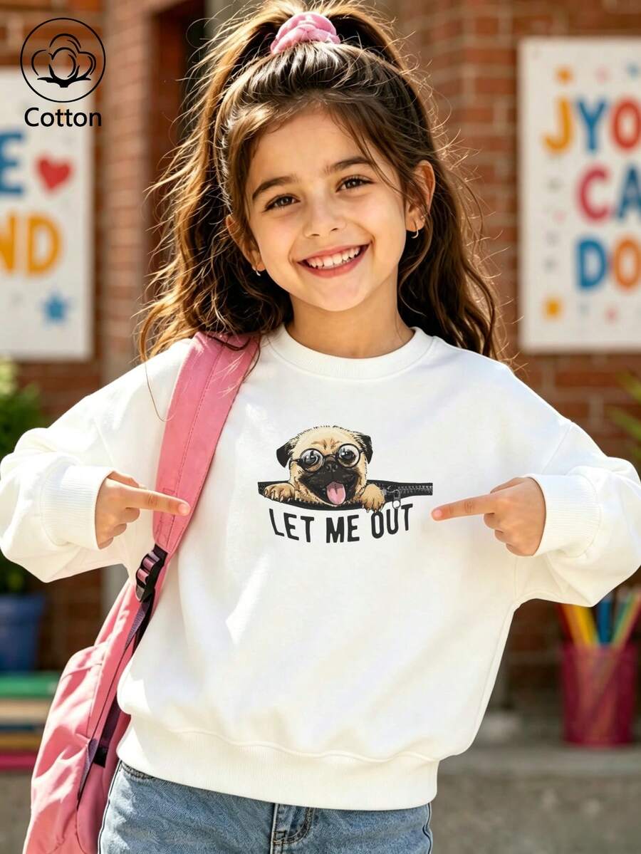 كنزة قطنية بياقة دائرية للأطفال مع طباعة كلب كرتوني ونص "LET ME OUT"، كنزة بيضاء بأكمام طويلة للأطفال - أبيض - مشاهدة 1