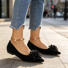 Elegant Sequin 3D Floral Decor Pointed Toe Women's Suede Minimalist Low Vamp Comfortable Commute Flat Shoes - Black - View 6