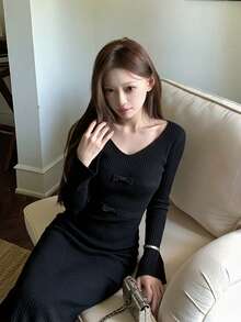 Sweet Pure Style V-Neck Bow Design Long Sleeve Knit Bodycon Dress For Women, Youthful And Age-Reducing - Black - View 6