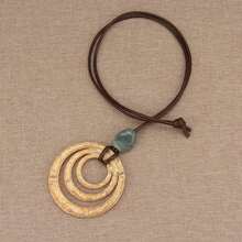 1pc Twisted Circle Alloy Necklace, Bohemian Textured Round Pendant, Casual Vacation Outfit Accessory, Halloween Daily Gift, Unisex - Beads - View 10