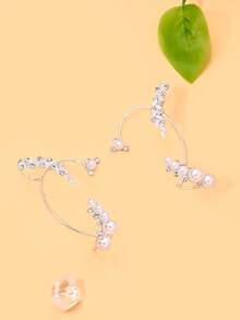 outingfit 1 Pair Women's Elegant Pearl & Rhinestone Ear Cuffs, Sparkling Rhinestone Leaf Ear Clips, Unique Personalized Earrings, Suitable For Weddings, Parties And Balls - Silver - View 4