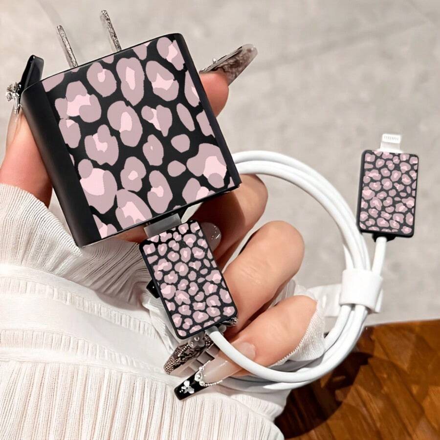 4件組 2D平面設計豹紋手機充電器保護套組,充電頭保護套 + 充電線保護套 + 收納繩,適用於 iPhone 20W/18W 充電器 - 彩色 - 查看 1