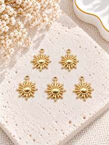 5pcs Fashion Versatile 18K Gold Plated Stainless Steel Sun Pendant Set, Sun Moon Star Vacation Valentine's Day Necklace Bracelet Pendant Charm DIY Jewelry Accessories - Yellow Gold - View 7