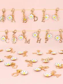 1/10/26PCS Letter Flower Keychain – Name/Initial (A-Z) – Durable Gift, Suitable For Men And Women – Applicable For Keychains With Father, Mother, Teacher, Friend Initials, Can Be Used For Backpack And Car Key Decoration Party Favors, Suitable For Graduation Season, Mother's Day, Father's Day, Wedding, Birthday Party And Other Occasions. - Multicolor - View 5