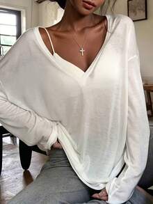 Kaos Lengan Panjang Tipis dengan Potongan Longgar dan Leher V Dalam, Model Longgar, Bahu Jatuh, Pakaian Dalam/Luar, Warna Polos - Putih - View 3